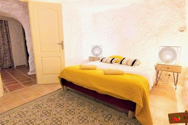 chambre3-1F914E98F-5B35-29AD-1DC1-C89FCB4E6684.jpg